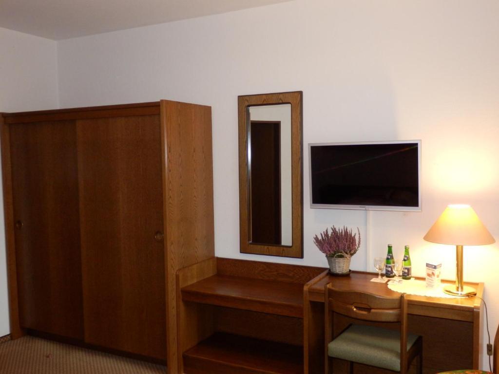 Hotel Schnarr Целле Экстерьер фото